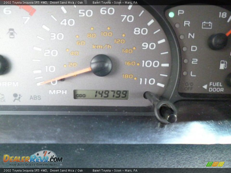 2002 Toyota Sequoia SR5 4WD Desert Sand Mica / Oak Photo #20