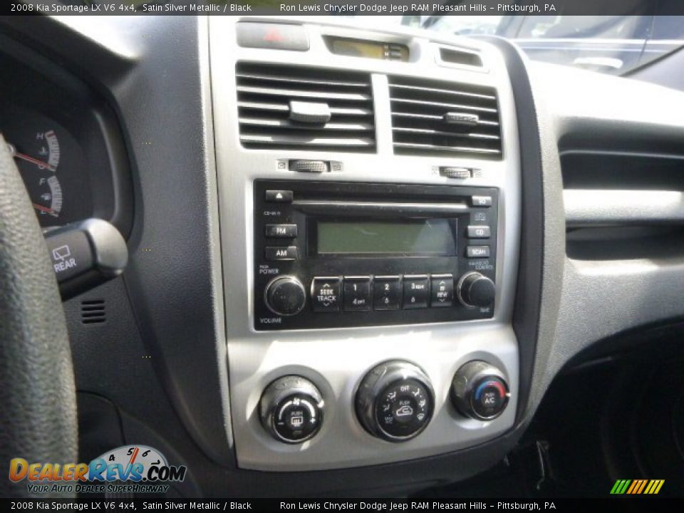 Controls of 2008 Kia Sportage LX V6 4x4 Photo #18