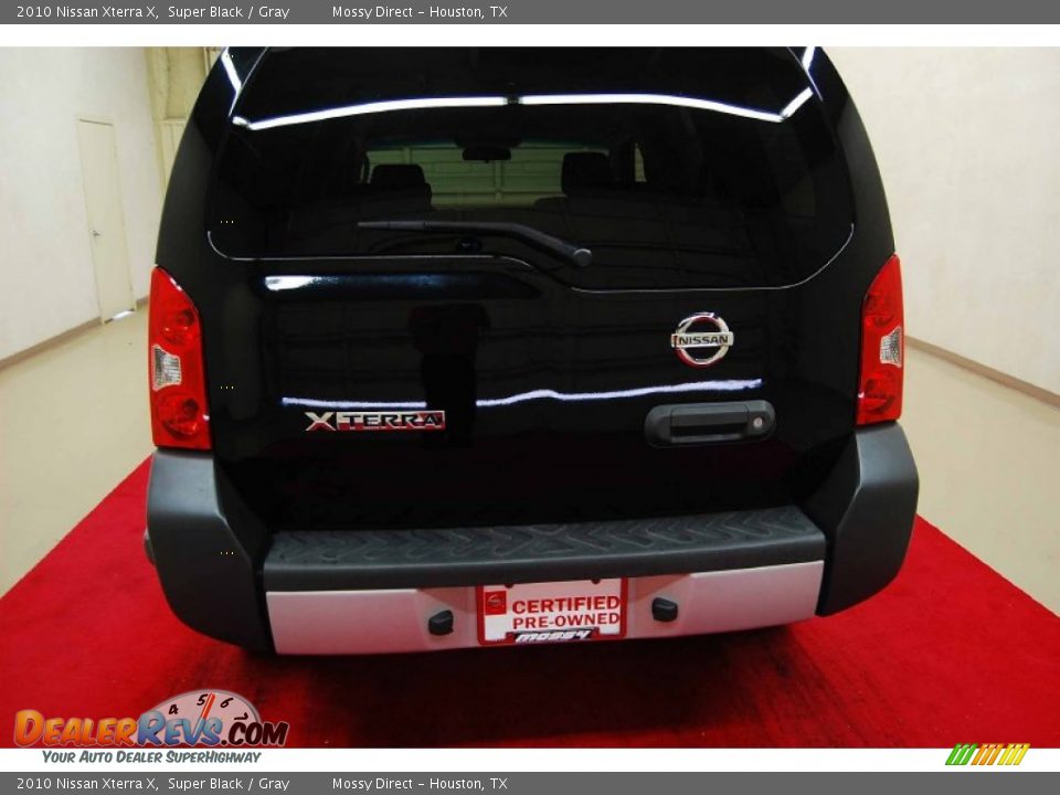 2010 Nissan Xterra X Super Black / Gray Photo #5