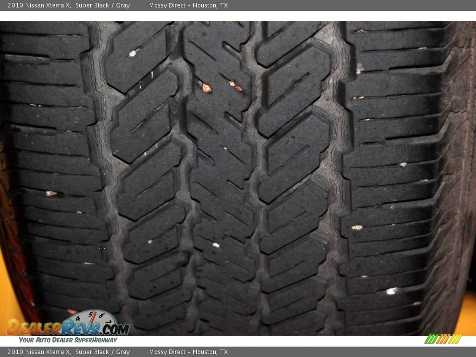 2010 Nissan Xterra X Super Black / Gray Photo #7