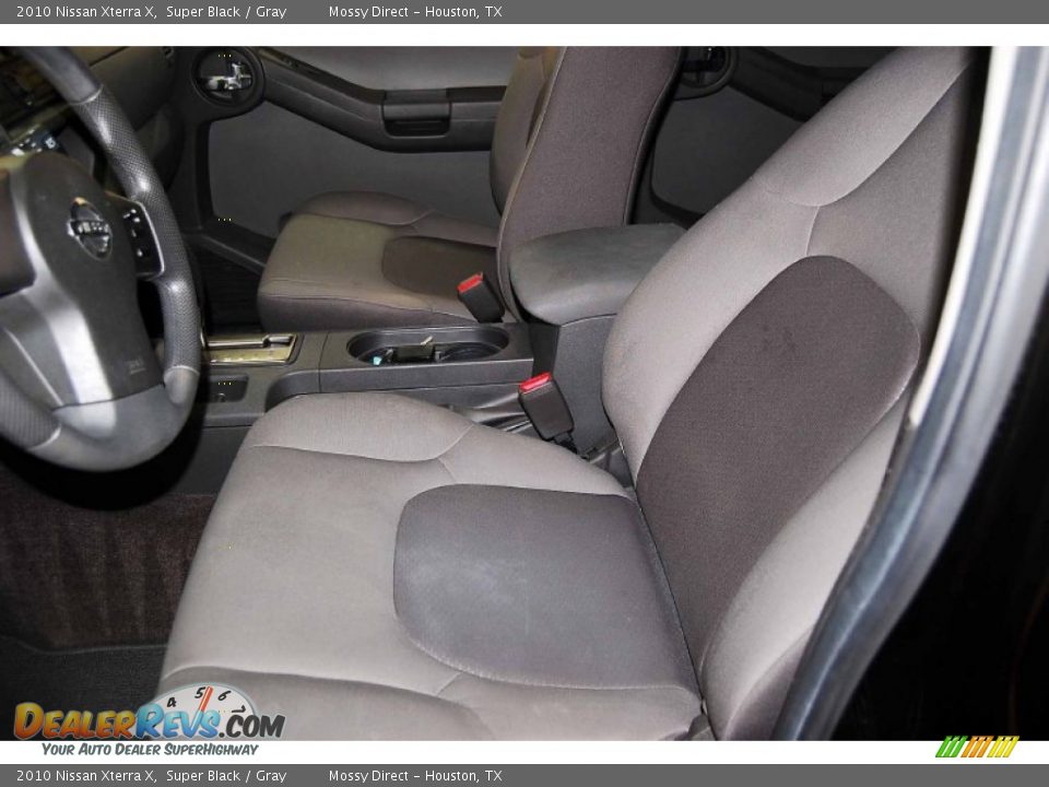 2010 Nissan Xterra X Super Black / Gray Photo #10
