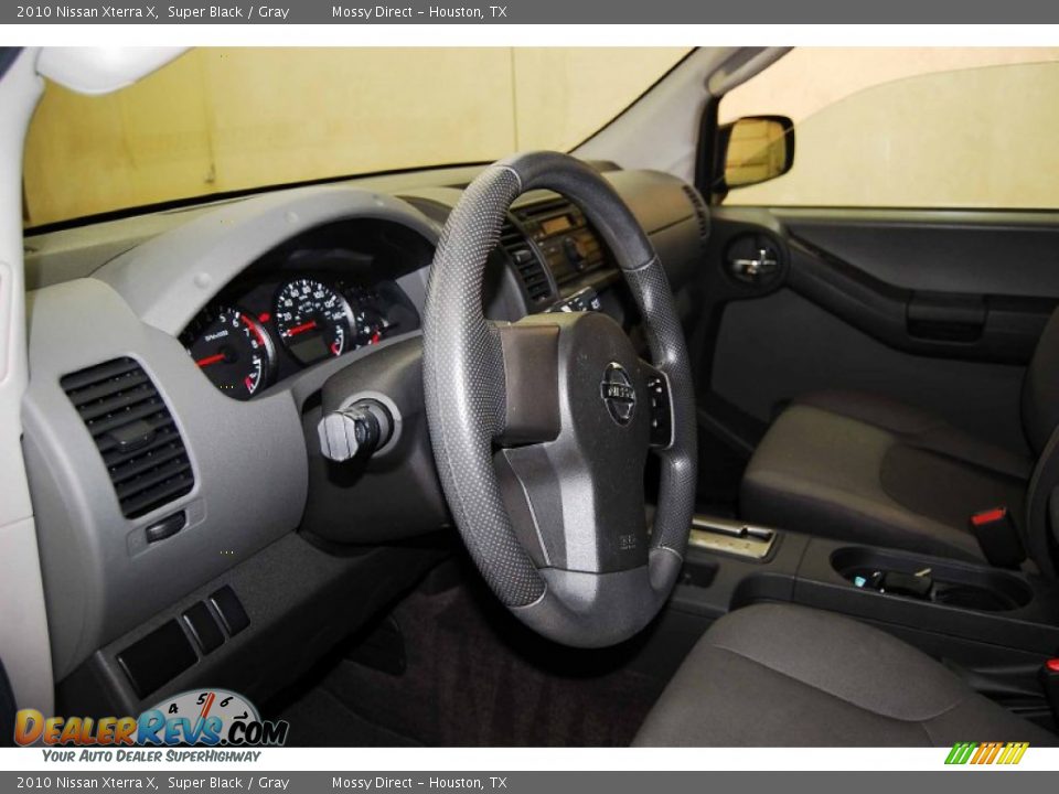 2010 Nissan Xterra X Super Black / Gray Photo #11