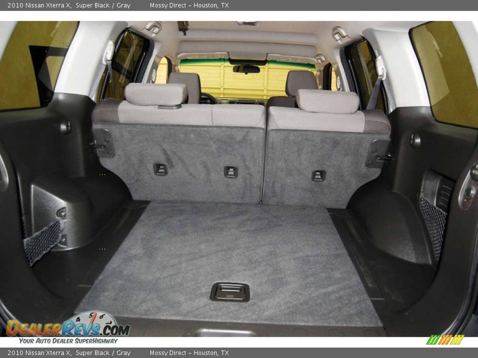 2010 Nissan Xterra X Super Black / Gray Photo #15