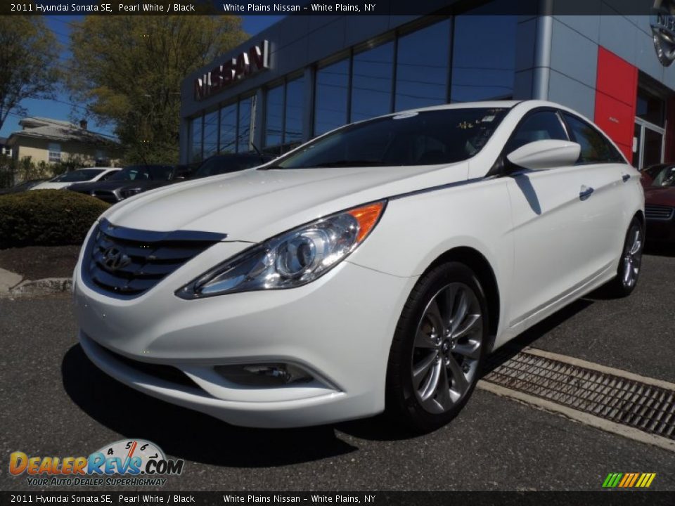 2011 Hyundai Sonata SE Pearl White / Black Photo #1