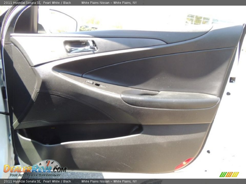 2011 Hyundai Sonata SE Pearl White / Black Photo #9