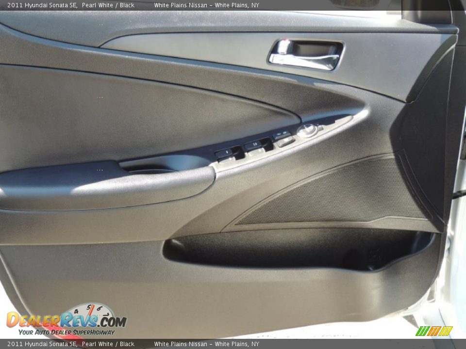2011 Hyundai Sonata SE Pearl White / Black Photo #13