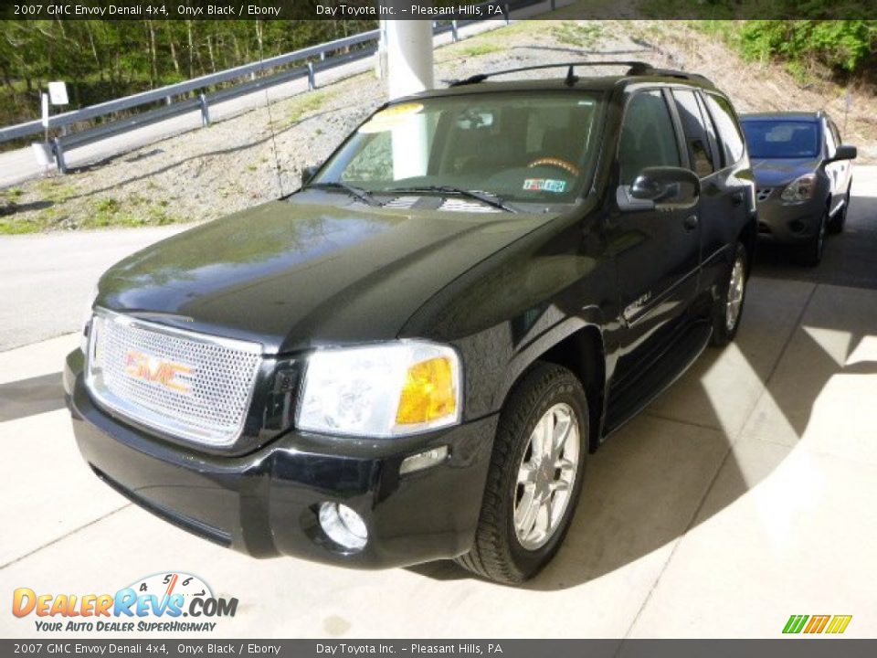 2007 GMC Envoy Denali 4x4 Onyx Black / Ebony Photo #5