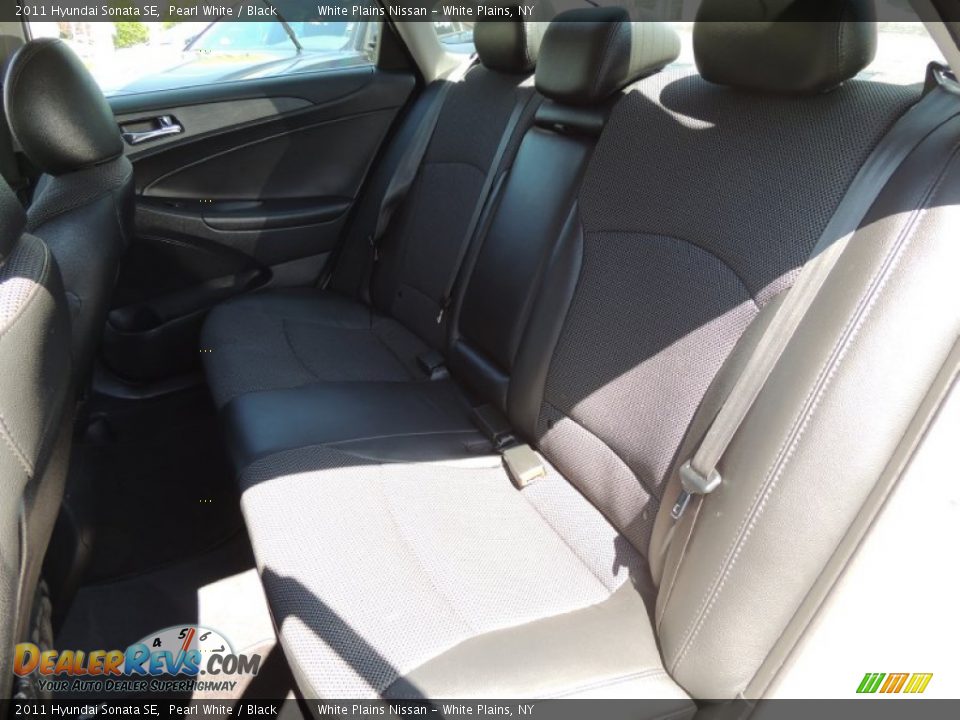 2011 Hyundai Sonata SE Pearl White / Black Photo #23