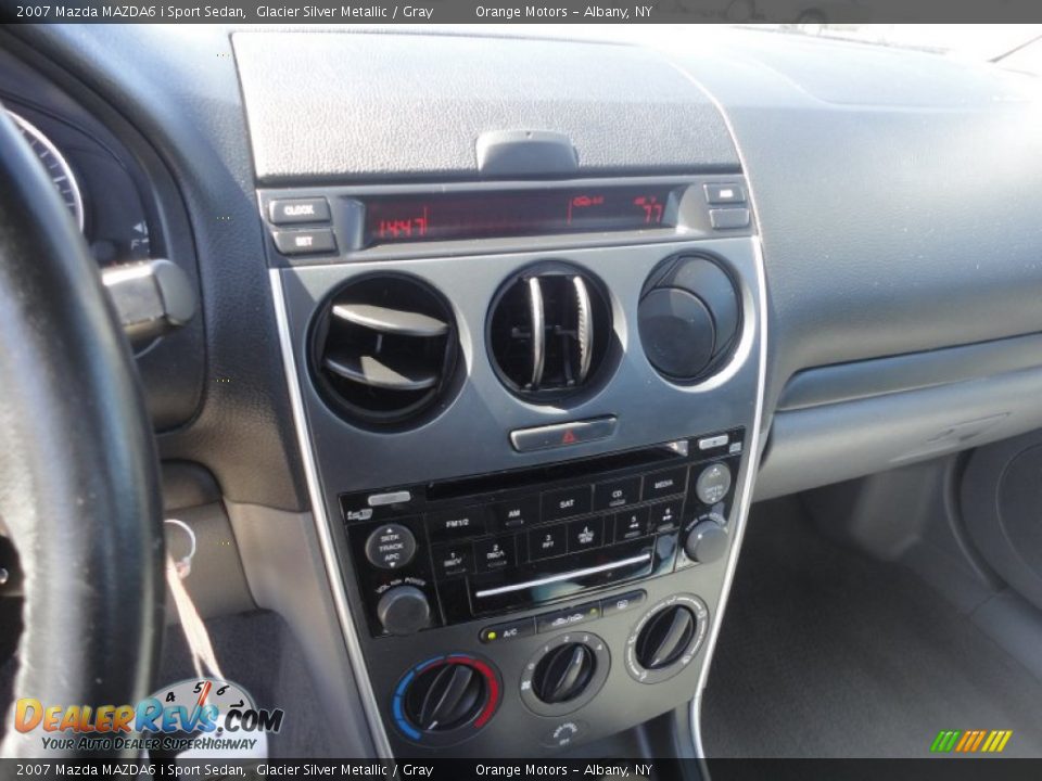 2007 Mazda MAZDA6 i Sport Sedan Glacier Silver Metallic / Gray Photo #18