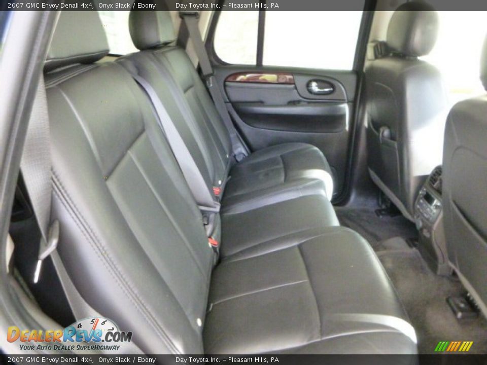 2007 GMC Envoy Denali 4x4 Onyx Black / Ebony Photo #12