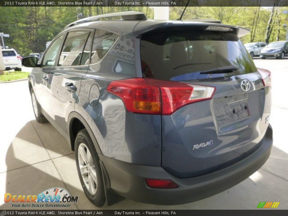 2013 Toyota RAV4 XLE AWD Shoreline Blue Pearl / Ash Photo #4
