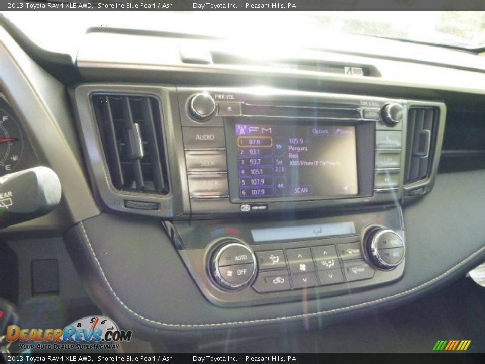 2013 Toyota RAV4 XLE AWD Shoreline Blue Pearl / Ash Photo #18