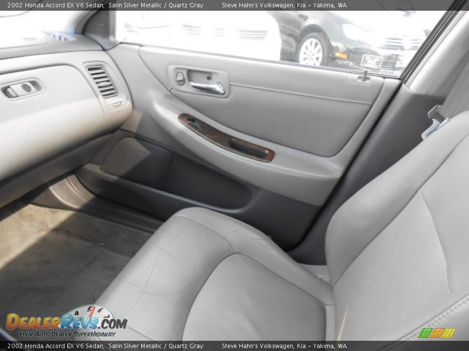 2002 Honda Accord EX V6 Sedan Satin Silver Metallic / Quartz Gray Photo #16