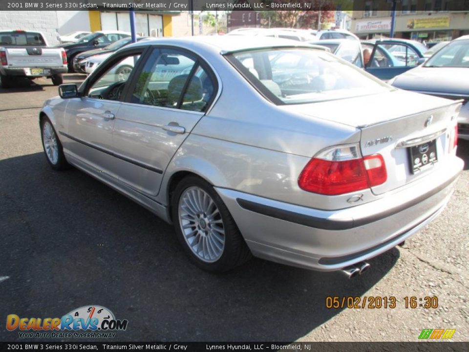 2001 BMW 3 Series 330i Sedan Titanium Silver Metallic / Grey Photo #7