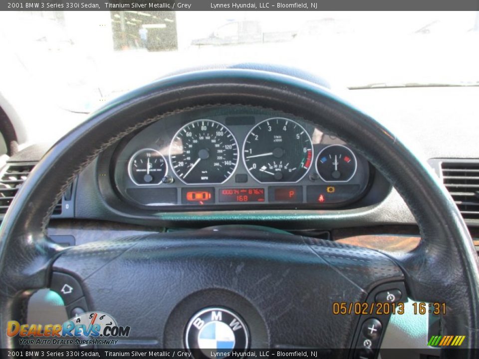 2001 BMW 3 Series 330i Sedan Titanium Silver Metallic / Grey Photo #12