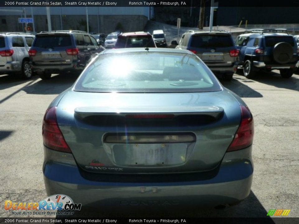2006 Pontiac Grand Prix Sedan Stealth Gray Metallic / Ebony Photo #12