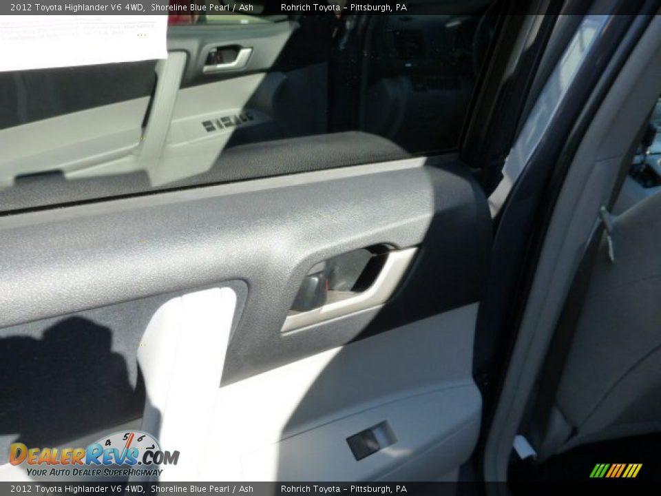 2012 Toyota Highlander V6 4WD Shoreline Blue Pearl / Ash Photo #15