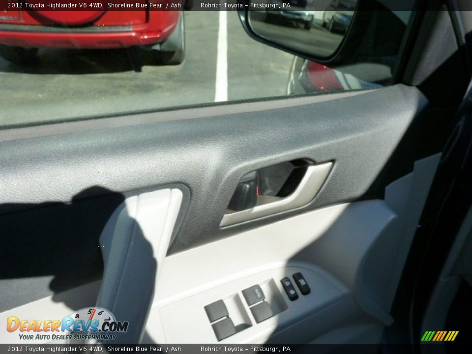 2012 Toyota Highlander V6 4WD Shoreline Blue Pearl / Ash Photo #16