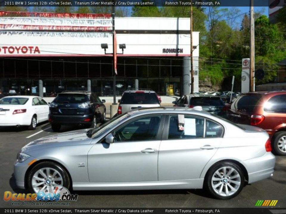 2011 BMW 3 Series 328i xDrive Sedan Titanium Silver Metallic / Gray Dakota Leather Photo #2