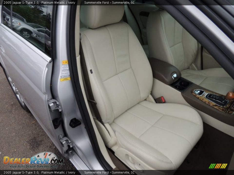 2005 Jaguar S-Type 3.0 Platinum Metallic / Ivory Photo #9