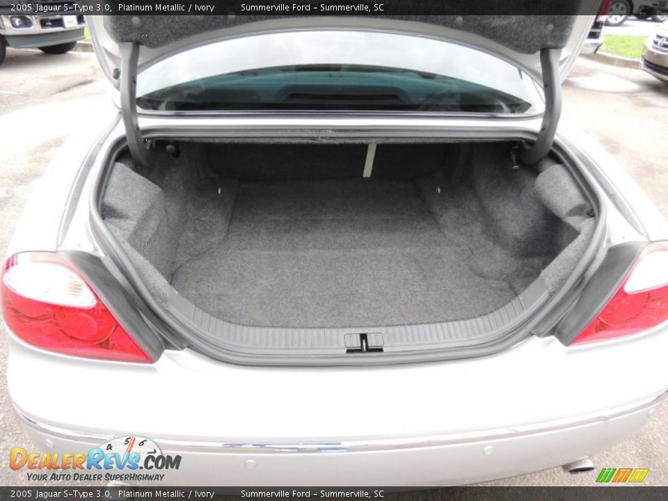 2005 Jaguar S-Type 3.0 Platinum Metallic / Ivory Photo #15