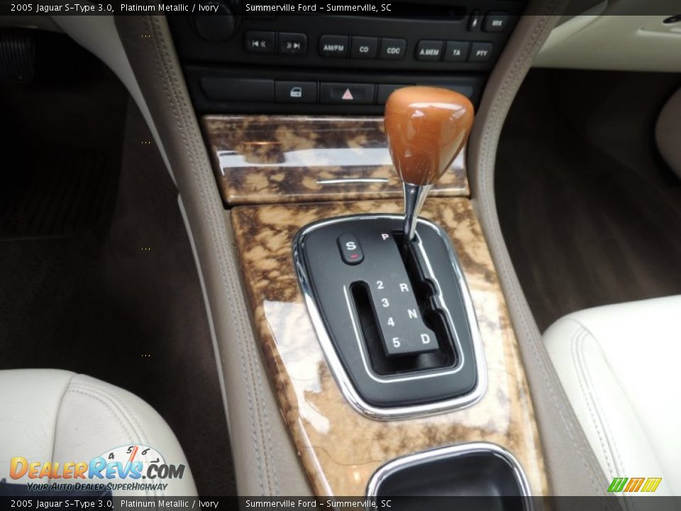 2005 Jaguar S-Type 3.0 Platinum Metallic / Ivory Photo #19