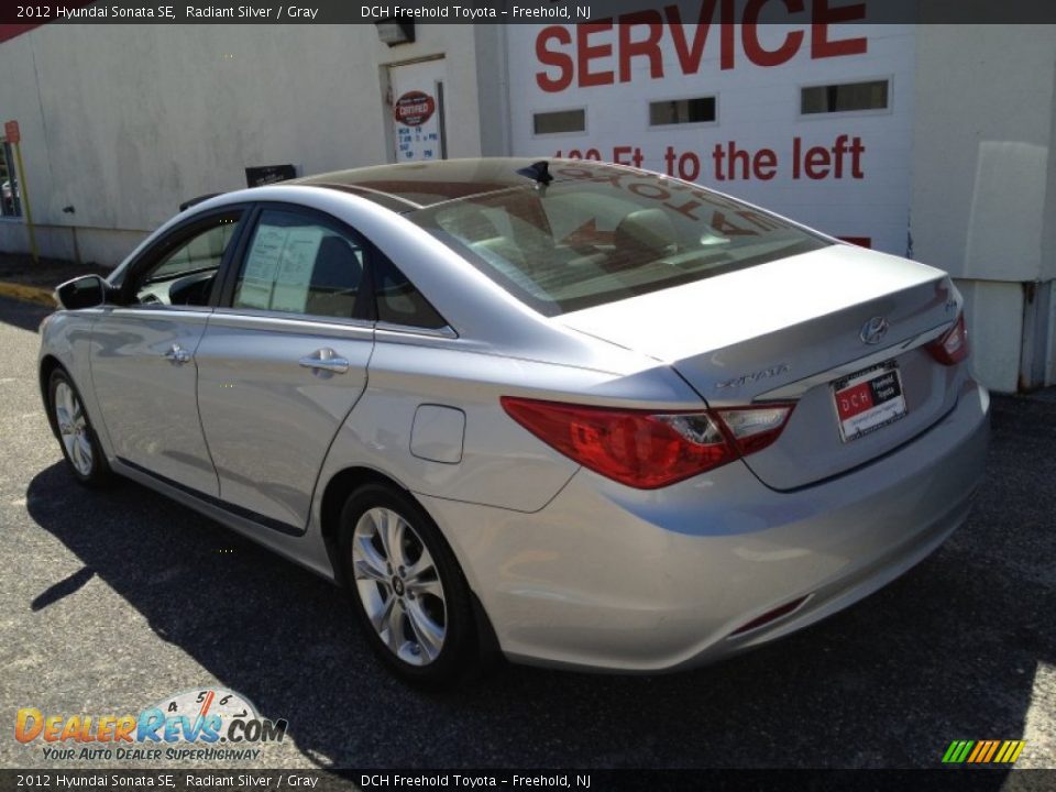 2012 Hyundai Sonata SE Radiant Silver / Gray Photo #4