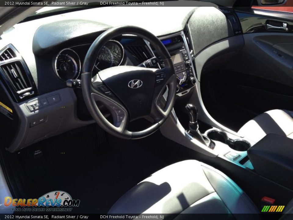 2012 Hyundai Sonata SE Radiant Silver / Gray Photo #14