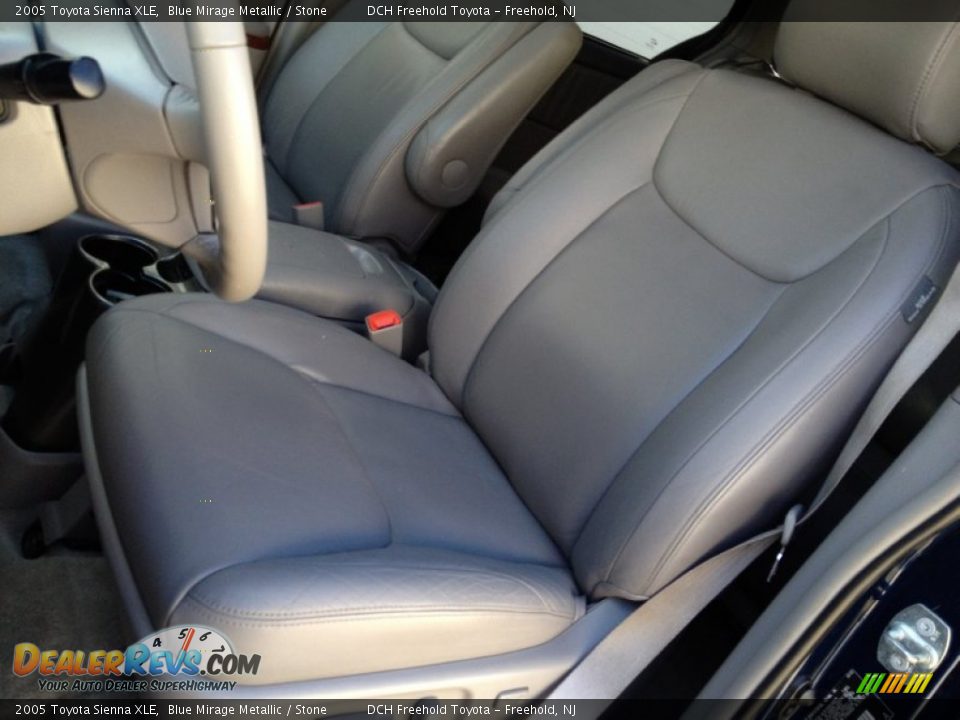 2005 Toyota Sienna XLE Blue Mirage Metallic / Stone Photo #16
