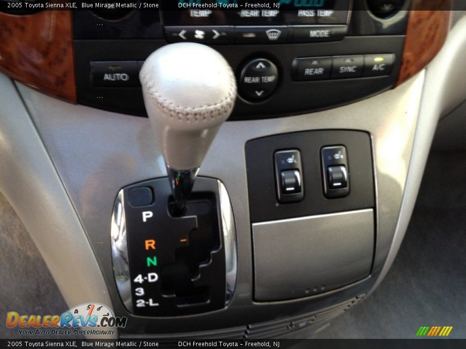 2005 Toyota Sienna XLE Blue Mirage Metallic / Stone Photo #18