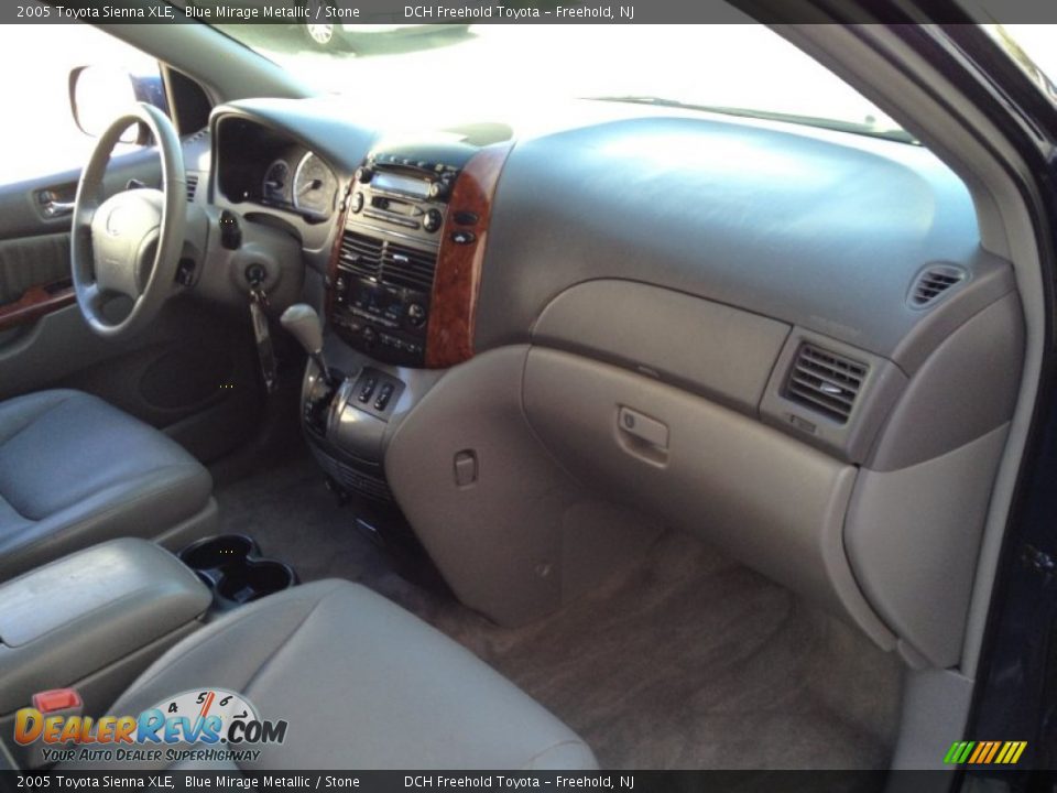 2005 Toyota Sienna XLE Blue Mirage Metallic / Stone Photo #25