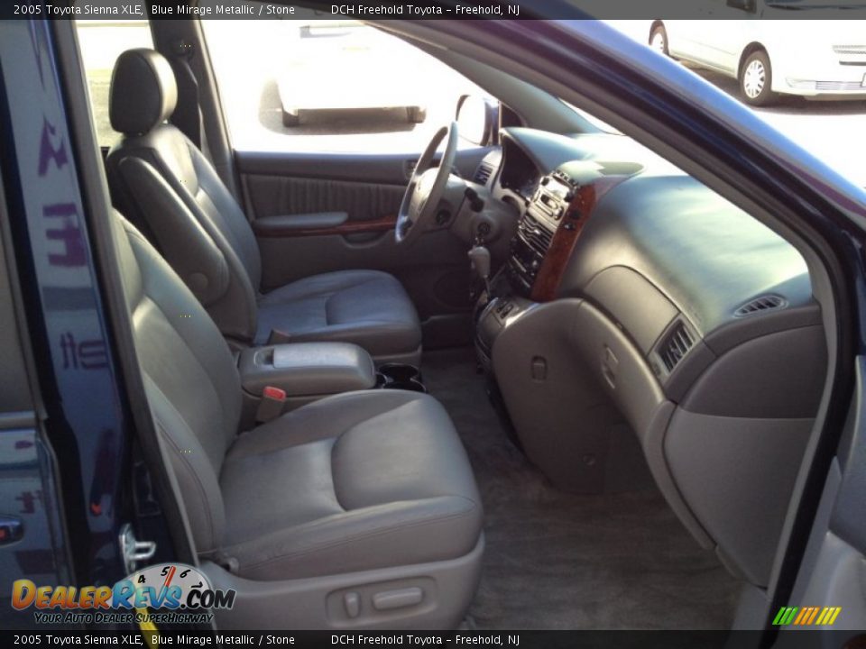 2005 Toyota Sienna XLE Blue Mirage Metallic / Stone Photo #26