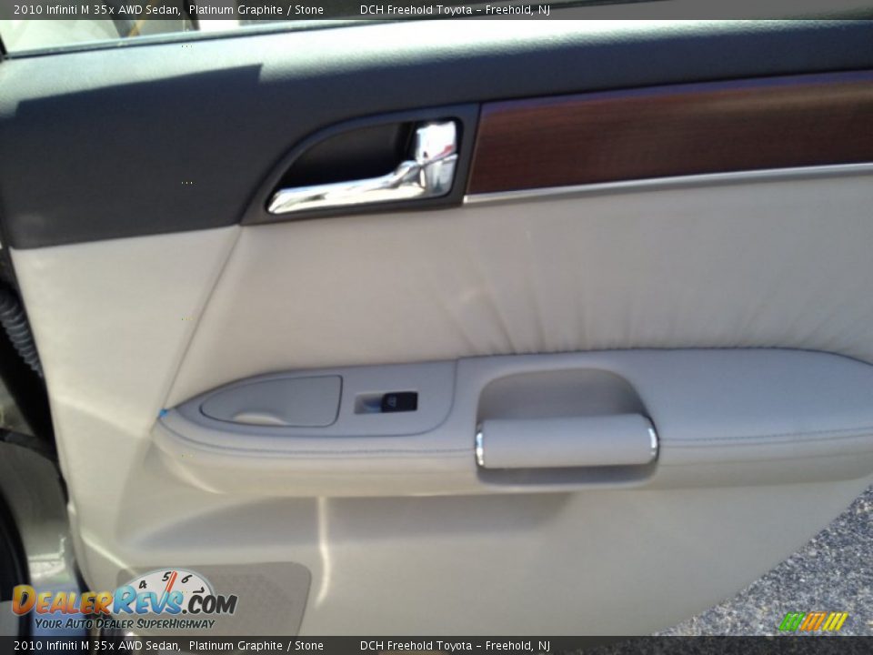 2010 Infiniti M 35x AWD Sedan Platinum Graphite / Stone Photo #26