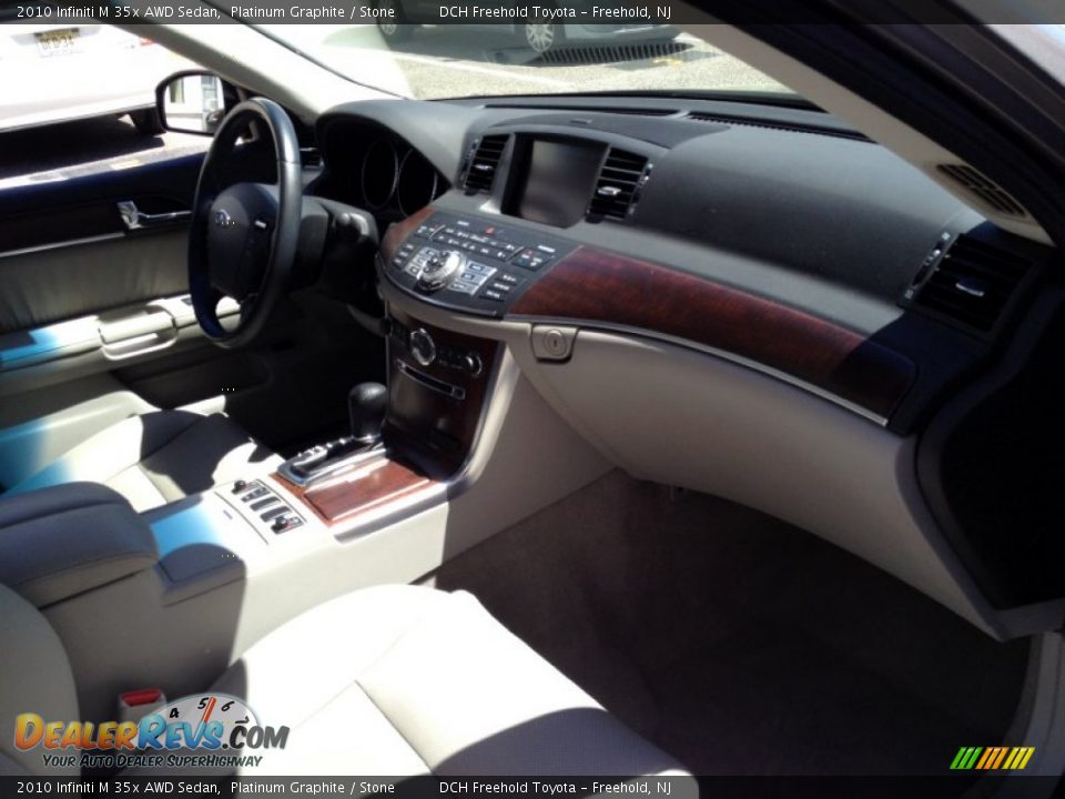2010 Infiniti M 35x AWD Sedan Platinum Graphite / Stone Photo #29