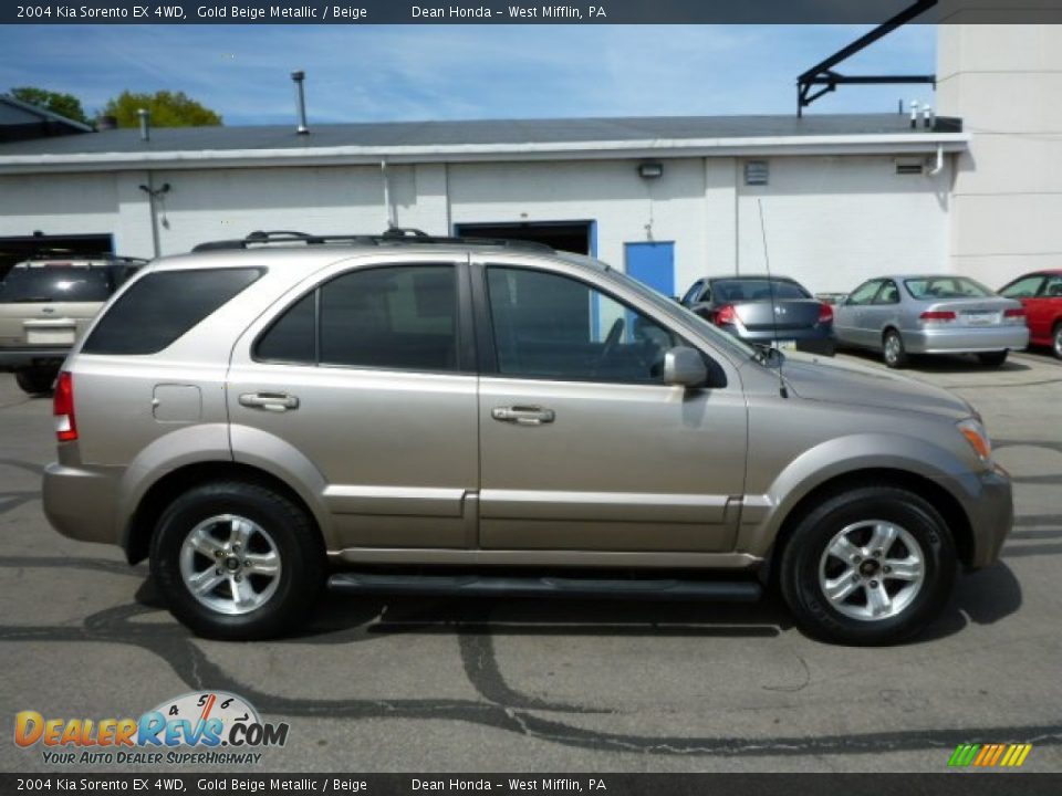 2004 Kia Sorento EX 4WD Gold Beige Metallic / Beige Photo #2
