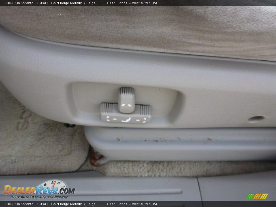 2004 Kia Sorento EX 4WD Gold Beige Metallic / Beige Photo #14