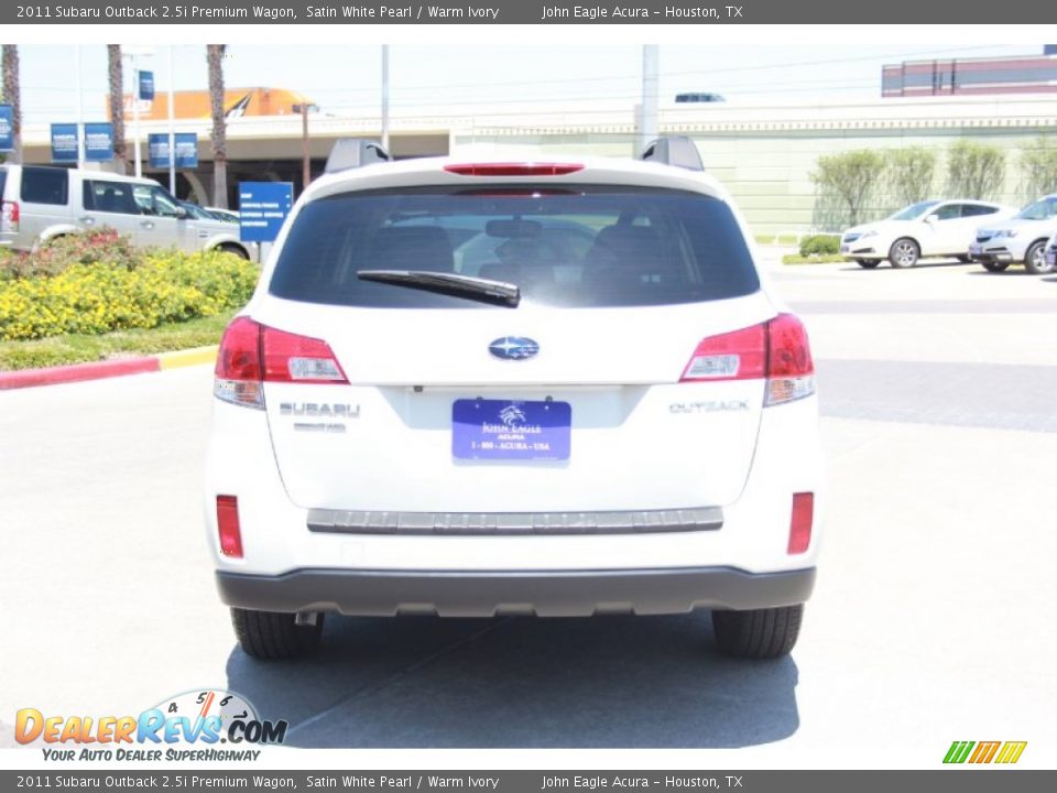 2011 Subaru Outback 2.5i Premium Wagon Satin White Pearl / Warm Ivory Photo #4