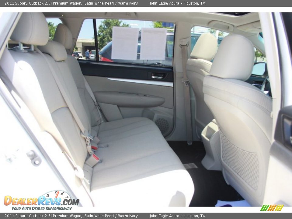 2011 Subaru Outback 2.5i Premium Wagon Satin White Pearl / Warm Ivory Photo #14