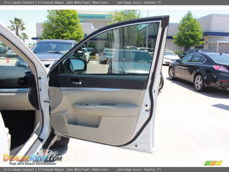 2011 Subaru Outback 2.5i Premium Wagon Satin White Pearl / Warm Ivory Photo #15