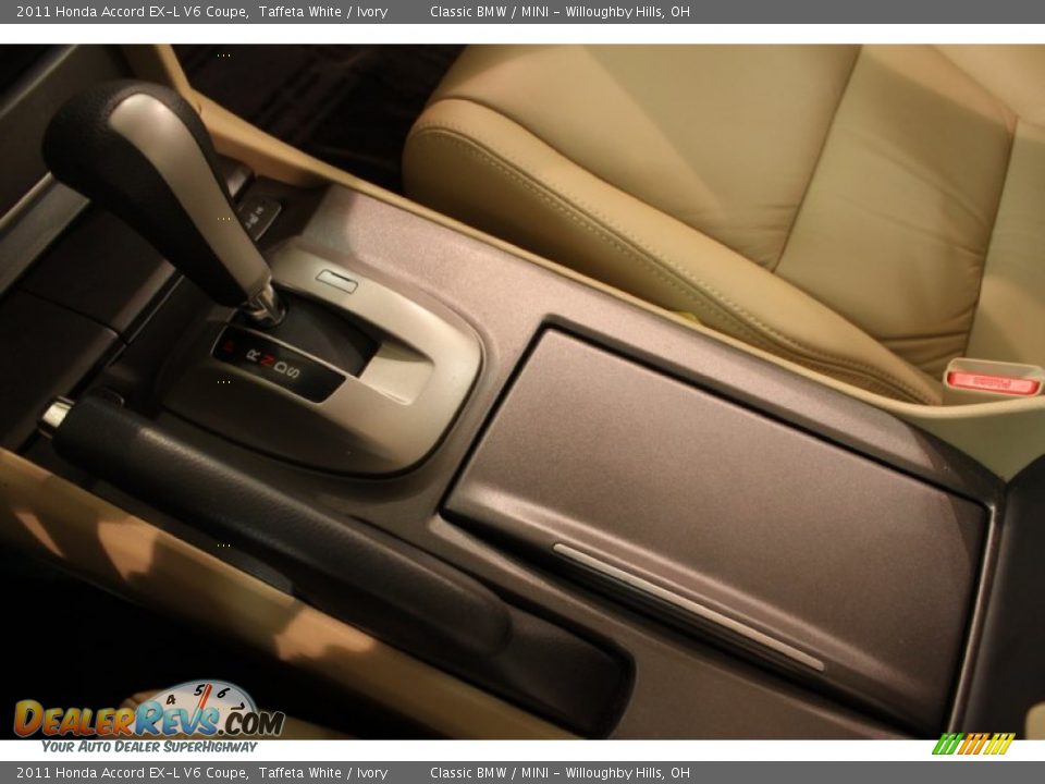 2011 Honda Accord EX-L V6 Coupe Taffeta White / Ivory Photo #15