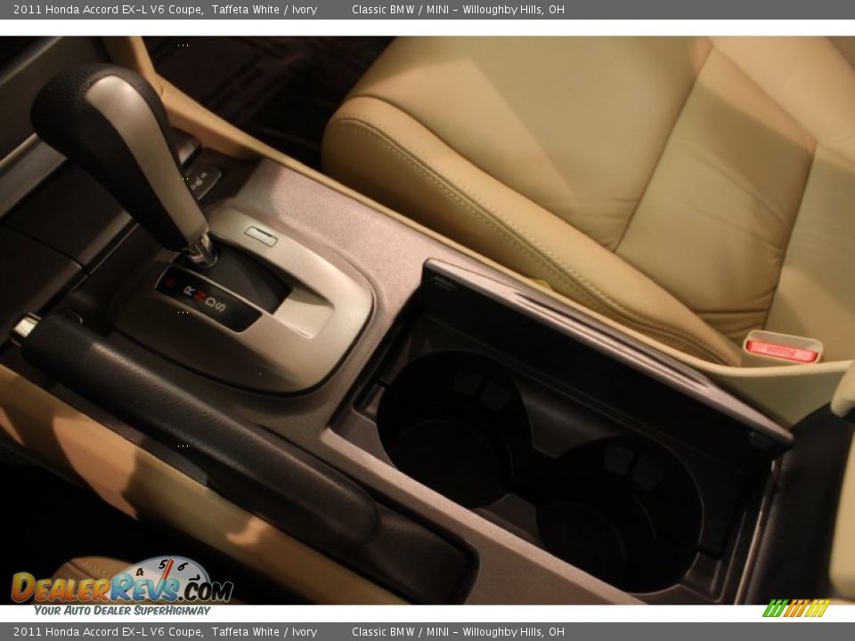 2011 Honda Accord EX-L V6 Coupe Taffeta White / Ivory Photo #16