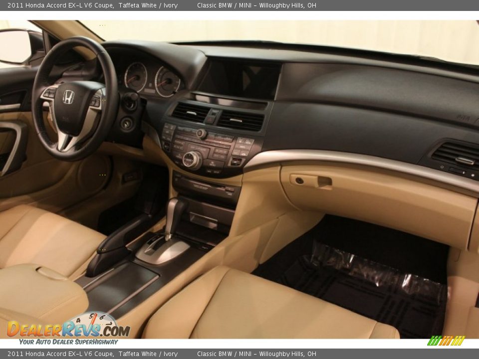 2011 Honda Accord EX-L V6 Coupe Taffeta White / Ivory Photo #17