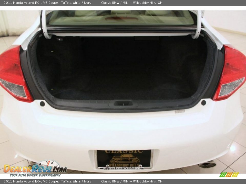 2011 Honda Accord EX-L V6 Coupe Taffeta White / Ivory Photo #21