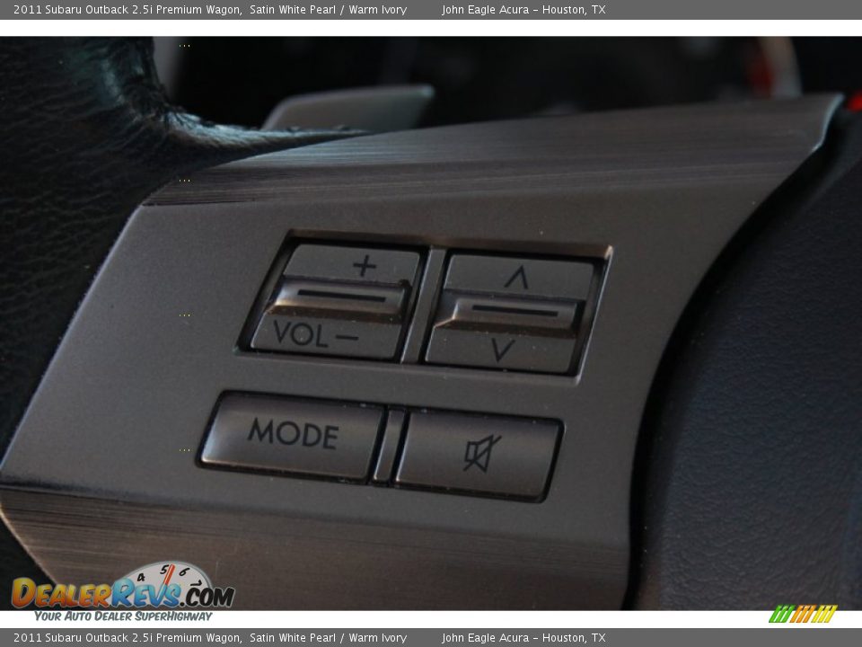 2011 Subaru Outback 2.5i Premium Wagon Satin White Pearl / Warm Ivory Photo #26