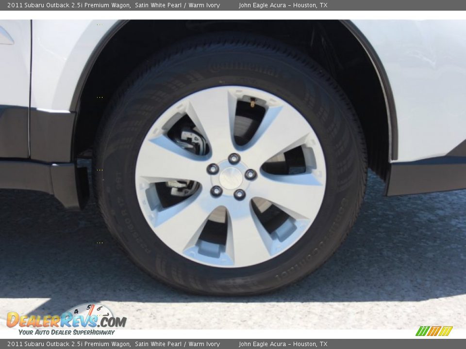 2011 Subaru Outback 2.5i Premium Wagon Satin White Pearl / Warm Ivory Photo #29