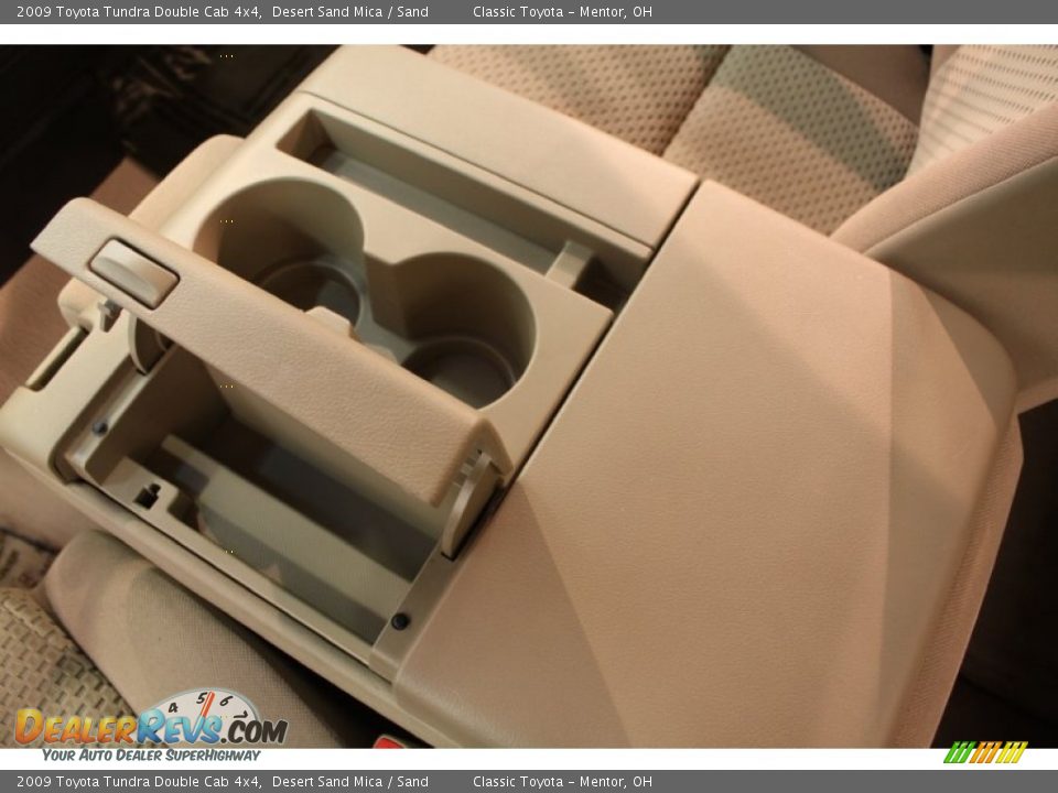 2009 Toyota Tundra Double Cab 4x4 Desert Sand Mica / Sand Photo #10