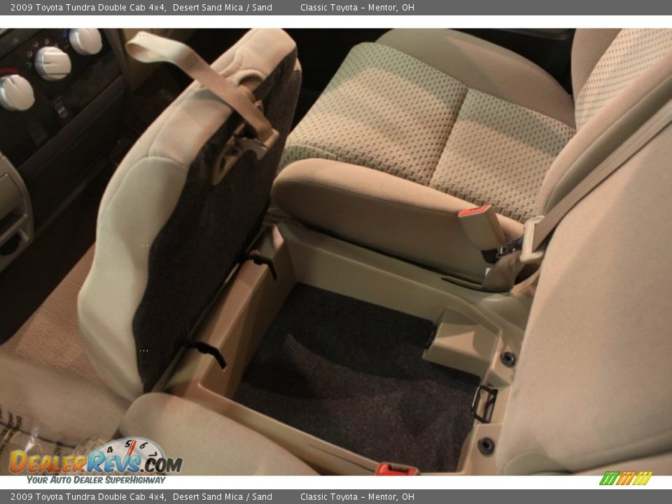 2009 Toyota Tundra Double Cab 4x4 Desert Sand Mica / Sand Photo #12