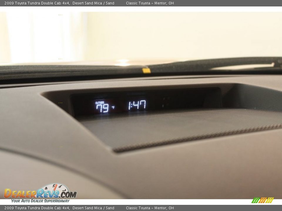 2009 Toyota Tundra Double Cab 4x4 Desert Sand Mica / Sand Photo #16
