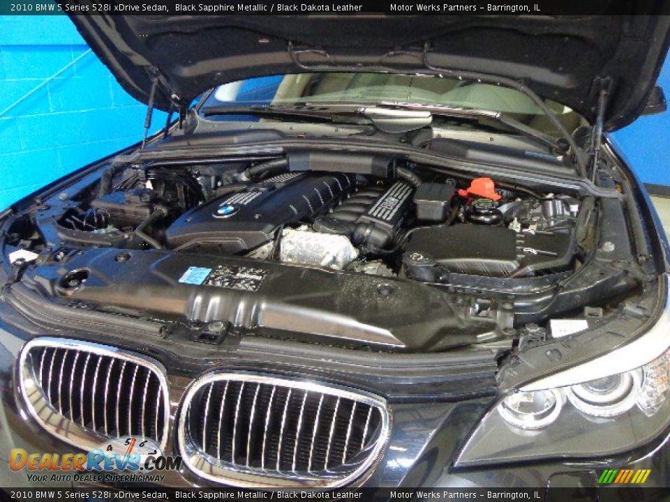 2010 BMW 5 Series 528i xDrive Sedan Black Sapphire Metallic / Black Dakota Leather Photo #16