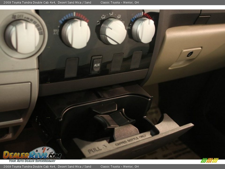 2009 Toyota Tundra Double Cab 4x4 Desert Sand Mica / Sand Photo #23